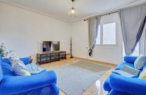 Haro Apartment | Chestnut 5: Family-Friendly Getaway with Top Ratings