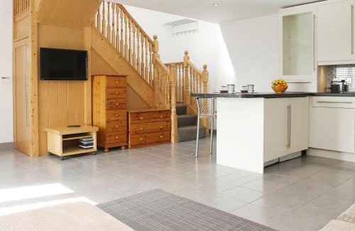 Consett House | Chestnut Cottage: Pet-Friendly Retreat with Great Reviews