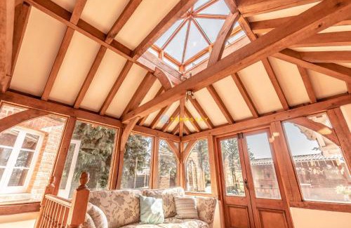 Maidenhead House | Chestnut Cottage: Idyllic Countryside Retreat with Parking