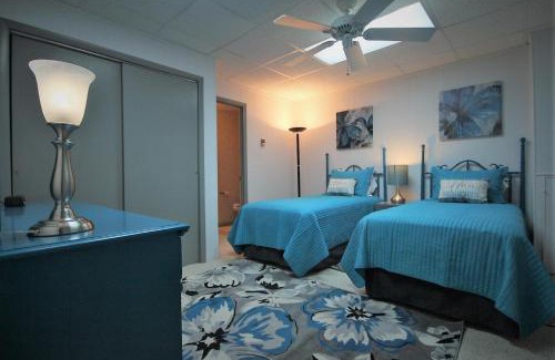Brevard House | Chestnut Ridge: Family-Friendly Retreat with Pool & Breakfast