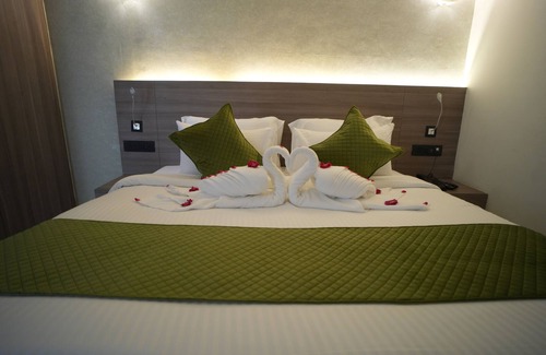 Alwar Hotel | Chestnutt Tree Hotel