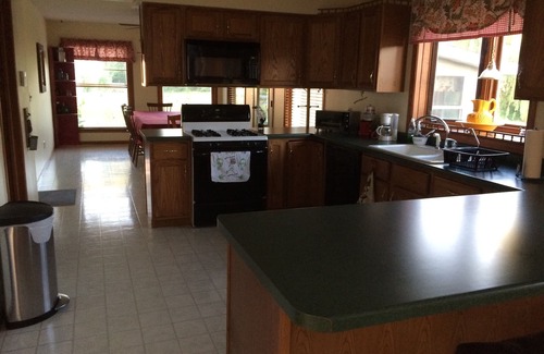 New Auburn House | Chetek Country Home: Family-Friendly Retreat with Kitchen