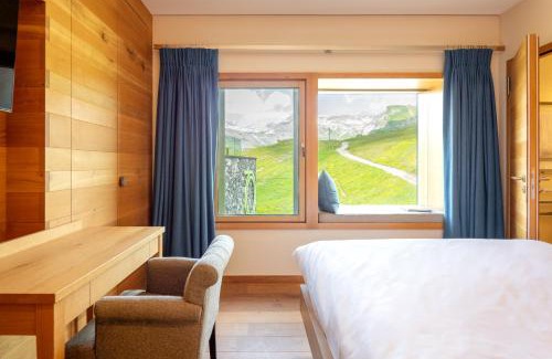 Lens Hotel | Experience Chetzeron: 4-Star Hotel with Oceanfront Views