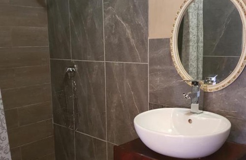 Cullinan House | Budget-Friendly Stay at Cheval Tachete with Breakfast & Kitchen