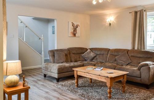 Walkington House | Family-Friendly Stay at Cheviot with Hot Tub Amenities