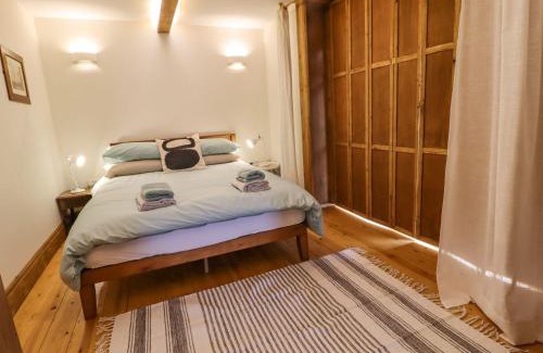 Pateley Bridge Apartment | Inviting Chews Cottage: Guest Rated 9.5 with Family Amenities