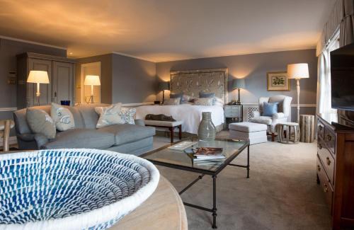 New Forest District Hotel | Iconic Chewton Glen Hotel: 5-Star Oceanfront Escape