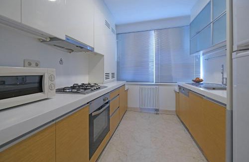 Kabatas Apartment | Comfortable Cheya Taksim Gumussuyu in Istanbul City Center