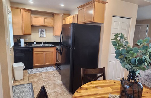 Cheyenne House | Convenient Stay Near Cheyenne Frontier Days Attractions