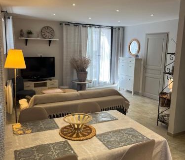 Cereste Apartment | Inviting Stay at Chez Adeline - Family-Friendly Comfort