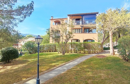 Les Restanques Apartment | Relax at Chez Adriana: Ocean View Apartment with Pool