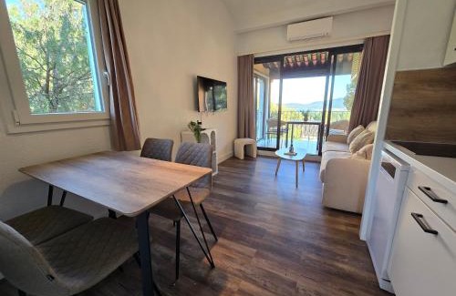 Les Restanques Apartment | Chez Adriana Studio: Oceanview Pool & Private Beach Escape
