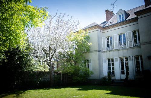 Pont-l'Eveque Bed & Breakfast | Family-Friendly Retreat at Chez Agnès - Rated 9.6/10