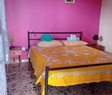 Taiohae House | Discover Comfort at CHEZ ALIZHIA with Breakfast Included