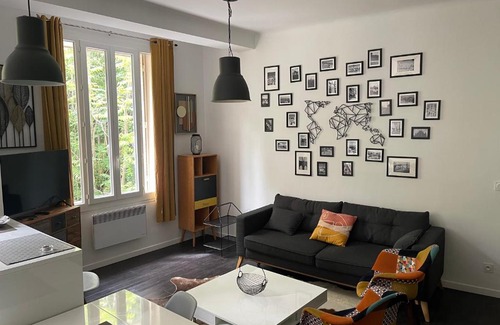 Saint-Lambert Apartment | Pet-Friendly Retreat at Chez Angy et Manu - Rated 9.3/10