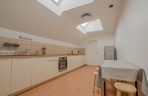 Onjon House | Chez Annie - Onjon Gîte: Perfect for Families and Pets