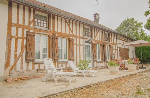 Onjon House | Chez Annie - Onjon Gîte: Perfect for Families and Pets