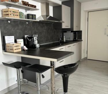 Clusane Apartment | Guest Rated 9.3: Chez Ary on the Lake Road