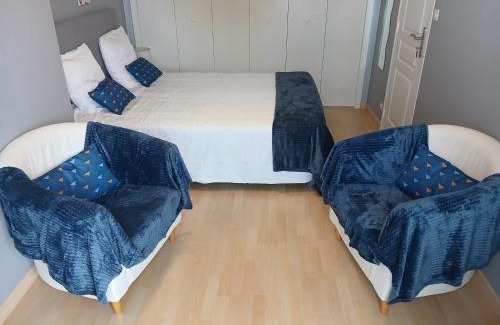 Betton Bed & Breakfast | Delightful Stay at Chez Bernard et Nicole with Hot Tub Access