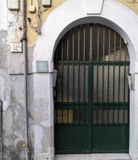 Naples House | Guest Rated 10/10: Chez Bois Suite Apartment Capodimonte