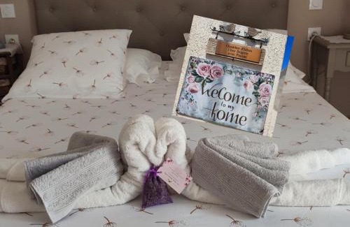 Sorgues Bed & Breakfast | Exceptional Stay at Chez Brigitte with Private Pool Access