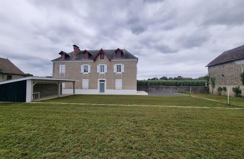 Os-Marsillon House | Oceanfront Getaway at Chez Cédric et Mélissa in Béarn