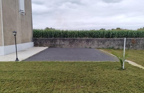 Os-Marsillon House | Oceanfront Getaway at Chez Cédric et Mélissa in Béarn