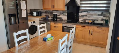 Valensole Apartment | Top-Rated Stay at Chez Christophe Valensole Awaits You!
