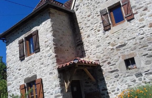 Latouille-Lentillac House | Cozy Chez Claire: Relax by the Pool and Enjoy Breakfast