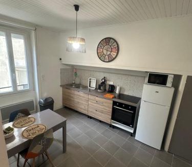 Sigean Apartment | Discover Chez Coco et Herve: Pet-Friendly Getaway