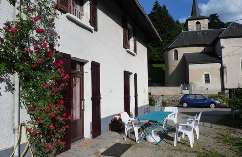 Saint-Pierre-d'Entremont House | Cozy Getaway at Chez Desire - Family-Friendly Amenities Await
