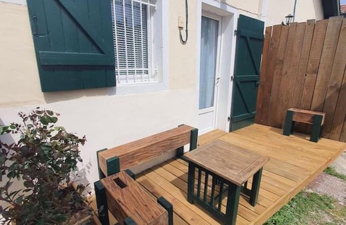 Tosse Apartment | Family-Friendly Stay at Chez Didou: Your Home Away From Home