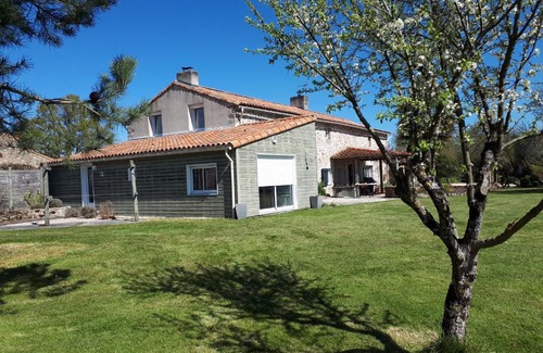 Bazoges-en-Paillers Apartment | Inviting Stay at Chez Dominique et Bruno Awaits You