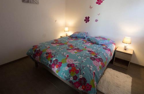 Hunawihr Apartment | Pet-Friendly Retreat at Chez Emilie & Charles, Rated 9/10