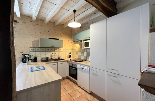 Jurancon House | Pet-Friendly Getaway at Chez Evon - Jurancon