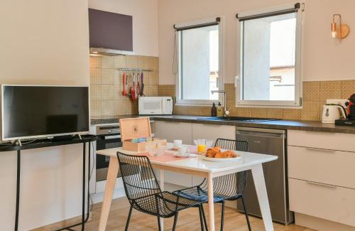 Saint-Pierre-d'Albigny Apartment | Chez Flo - clim parking - clg