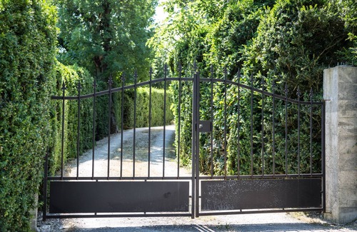 Pradines Villa | Experience Unmatched Comfort at Chez Flottes Midi Pyrennes