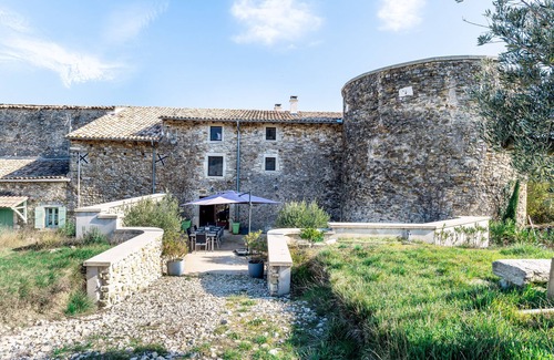 Roche-Saint-Secret House | Pet-Friendly Retreat at Chez Dabin - Rated 9/10 for Families