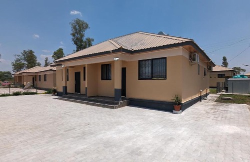 Lusaka Apartment | Discover Oceanfront Bliss at Chez Gabrielle - Rated 9.6/10
