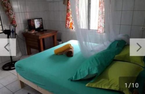 Rangiroa House | Cozy Chez Guy: Private Room with Kitchen Access