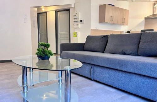Tournon-sur-Rhone Apartment | Family-Friendly Retreat at Chez Isa - Rated 8.5/10