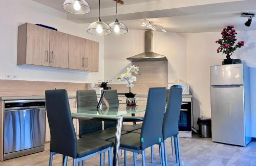 Tournon-sur-Rhone Apartment | Family-Friendly Retreat at Chez Isa - Rated 8.5/10