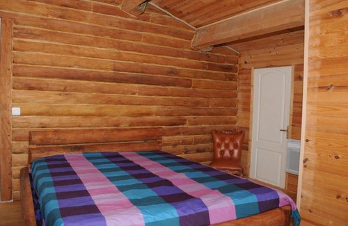 Vieux-Mareuil House | Pet-Friendly Retreat at Chez Jojo - Rated 9.9 by Guests