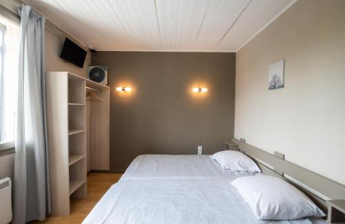 Genay Apartment | Discover Comfort at Chez Jostel - Chambre 2
