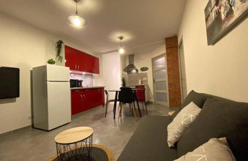 Saint-Paul-Trois-Chateaux Apartment | Family-Friendly Stay at Chez Joyosa in Historic Saint Paul