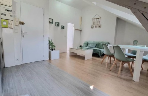 Cote Est Soquence Apartment | Family-Friendly Stay at Chez K&D T2 Vert Le Havre, Rated 9.3