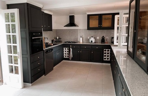 La Plaine des Cafres House | Pet-Friendly Retreat at Chez Kiki et Ginette - 4 Stars!