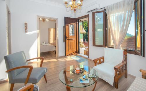 Kallirakhi House | Family-Friendly Escape at Chez Konstantinos - Rated 9.3/10
