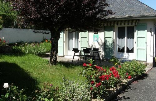 Vic-sur-Cere House | Pet-Friendly Chez Léontine with Oceanfront Views