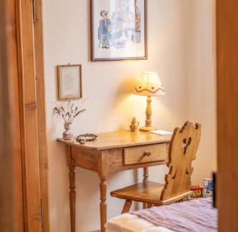 Barr Apartment | Authentic Stay at Chez l'Alsacien - 4-Star Guest Oasis